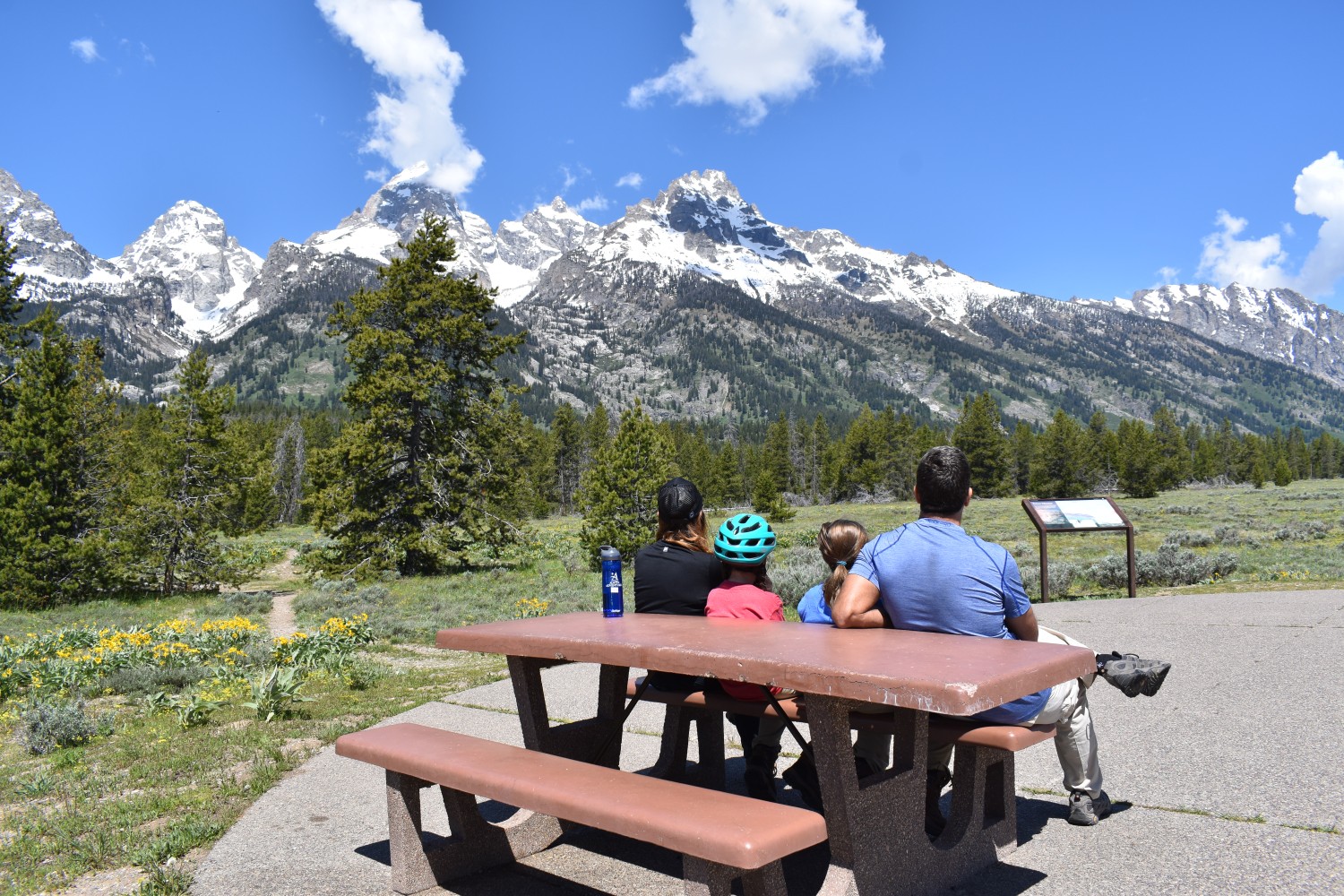 https://austinadventures.com/assets/Albums/North-America/Grand-Teton/DSC_0257__ScaleMaxWidthWzE1MDBd.jpg